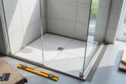 découvrez notre guide complet pour installer une douche à l’italienne facilement et efficacement, avec des conseils pratiques et les étapes clés pour un résultat moderne et élégant.